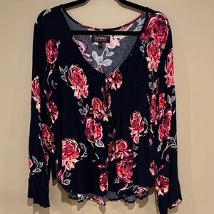Shyanne bell sleeve floral top
